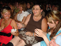 Publikum mit Pudding